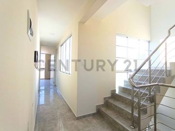SE VENDE CASA DE ESTRENO EN TACNA