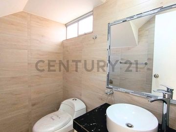SE VENDE CASA DE ESTRENO EN TACNA