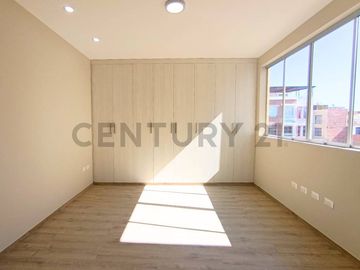 SE VENDE CASA DE ESTRENO EN TACNA