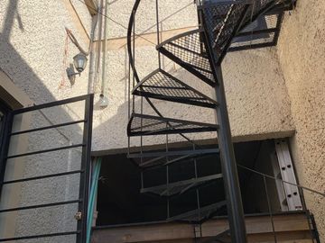 Muy amplia casa en col. del Carmen Coyoacán