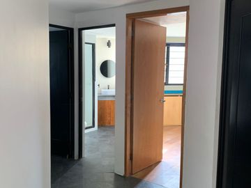 Muy amplia casa en col. del Carmen Coyoacán