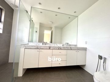 VENTA LINDO PENTHOUSE DUPLEX DE ESTRENO FRENTE A PARQUE SURCO