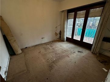 VENTA CHALET A RECICLAR. ZONA GUEMES