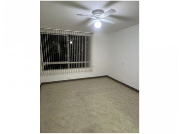 Apartamento para la venta en la Loma de los Bernal