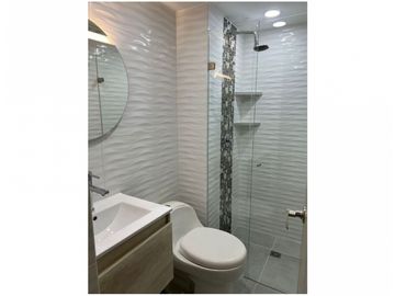 Apartamento para la venta en la Loma de los Bernal