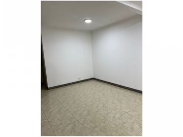 Apartamento para la venta en la Loma de los Bernal
