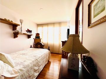 VENDO APARTAMENTO CON HERMOSA VISTAEN EL POBLADO - LA TOMATERA