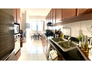 VENDO APARTAMENTO CON HERMOSA VISTAEN EL POBLADO - LA TOMATERA