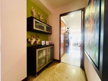 VENDO APARTAMENTO CON HERMOSA VISTAEN EL POBLADO - LA TOMATERA