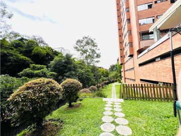 VENDO APARTAMENTO CON HERMOSA VISTAEN EL POBLADO - LA TOMATERA