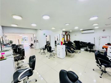 CASA COMERCIAL EN VENTA 3 PISOS MANGA CARTAGENA