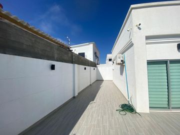 Vendo Casa en Playa Paraiso Engabao  AdrM