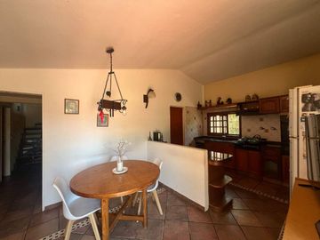 CASA TERRENO 2000 MTS VENTA VILLA DE MAYO PILETA