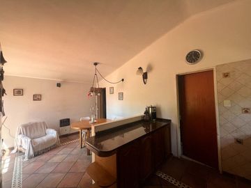 CASA TERRENO 2000 MTS VENTA VILLA DE MAYO PILETA