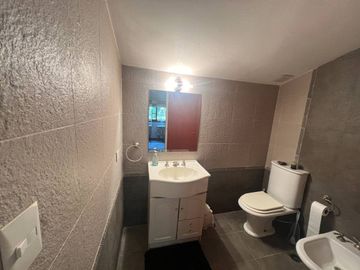CASA TERRENO 2000 MTS VENTA VILLA DE MAYO PILETA