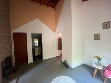 CASA TERRENO 2000 MTS VENTA VILLA DE MAYO PILETA