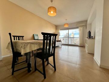 Departamento 2 ambientes en venta en Banfield