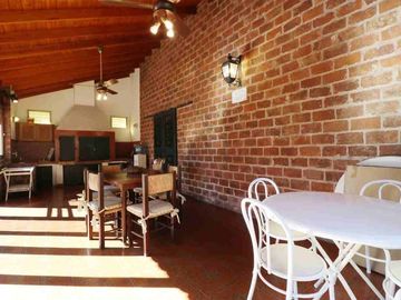 Maschwitz Club | Casa 5 dorm., parque y pileta
