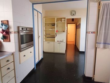 Venta Dpto 4 Amb c/Balcón, Cochera y Dep.Serv