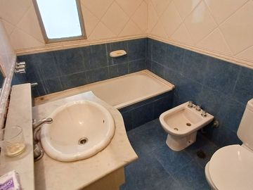 Venta Dpto 4 Amb c/Balcón, Cochera y Dep.Serv