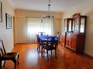 Venta Dpto 4 Amb c/Balcón, Cochera y Dep.Serv