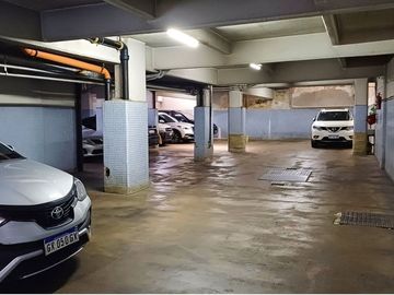 Venta Dpto 4 Amb c/Balcón, Cochera y Dep.Serv