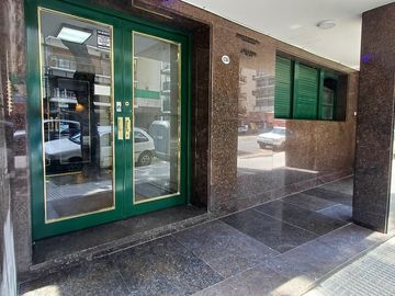 Venta Dpto 4 Amb c/Balcón, Cochera y Dep.Serv