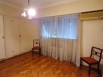 Venta Dpto 4 Amb c/Balcón, Cochera y Dep.Serv