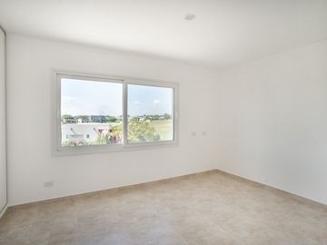Casa a estrenar en ALQUILER San Sebastian Area 12