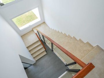 Casa a estrenar en ALQUILER San Sebastian Area 12