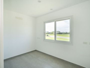 Casa a estrenar en ALQUILER San Sebastian Area 12