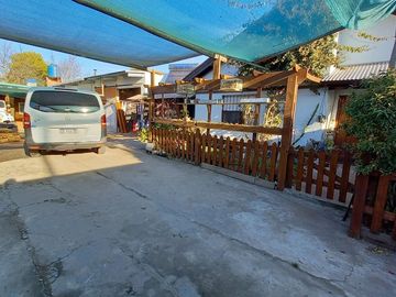VENTA PH tipo casa con galpón excelente ubicación