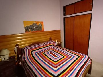 VENTA PH tipo casa con galpón excelente ubicación