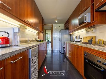 Departamento en Venta en Escultora Rebeca Matte