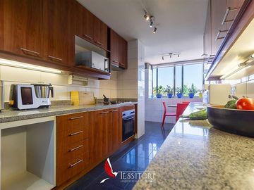 Departamento en Venta en Escultora Rebeca Matte