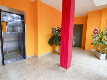 VENTA DEPARTAMENTO 3AMB.C/COCHERA MUY LUMINOSO!!