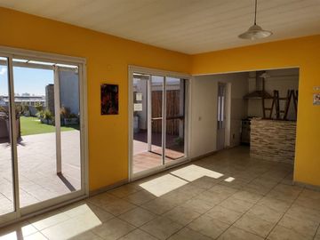 VENTA DEPARTAMENTO 3AMB.C/COCHERA MUY LUMINOSO!!