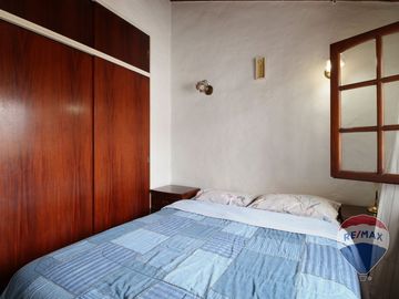 Venta - Casa en Lote doble con pileta. Aranajuez