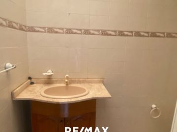 Casa en venta 3 dormitorios Barrio Los Troncos