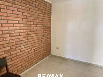 Casa en venta 3 dormitorios Barrio Los Troncos