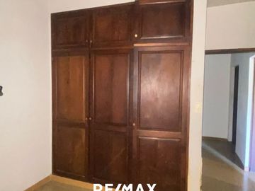 Casa en venta 3 dormitorios Barrio Los Troncos