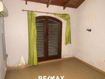 Casa en venta 3 dormitorios Barrio Los Troncos
