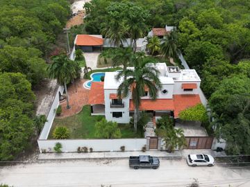 Casa Estilo Hacienda en Cancún – Techos de Bóveda, Alberca y Casa de Visitas
