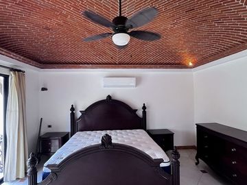 Casa Estilo Hacienda en Cancún – Techos de Bóveda, Alberca y Casa de Visitas