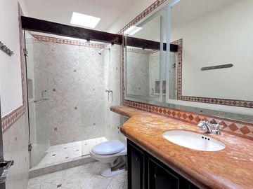 Casa Estilo Hacienda en Cancún – Techos de Bóveda, Alberca y Casa de Visitas