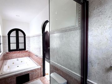 Casa Estilo Hacienda en Cancún – Techos de Bóveda, Alberca y Casa de Visitas