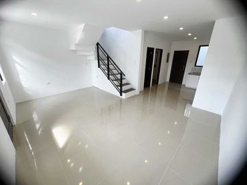 4-Bedroom Duplex House & Lot in Taytay