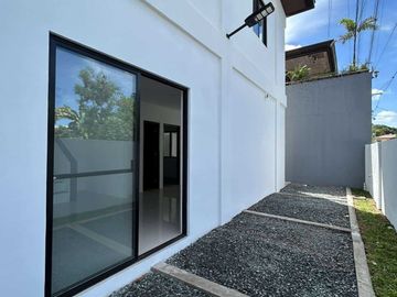 4-Bedroom Duplex House & Lot in Taytay