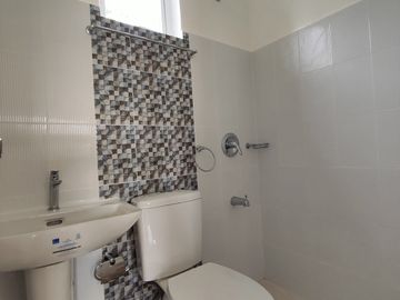 3BR 2 Storey Townhouse FOR SALE in brgy Viente  Reales Valenzuela City KSA