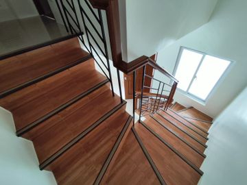 3BR 2 Storey Townhouse FOR SALE in brgy Viente  Reales Valenzuela City KSA